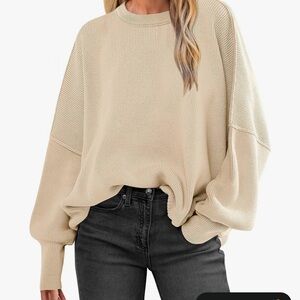 NWT Logene oversized batwing sweater. Size Large